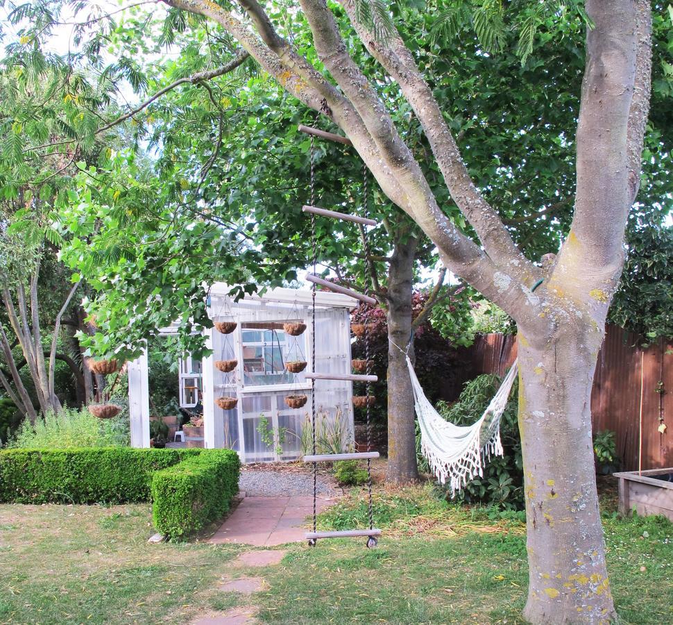 Amberley The Old Vicarage Studio Bed & Breakfast エクステリア 写真